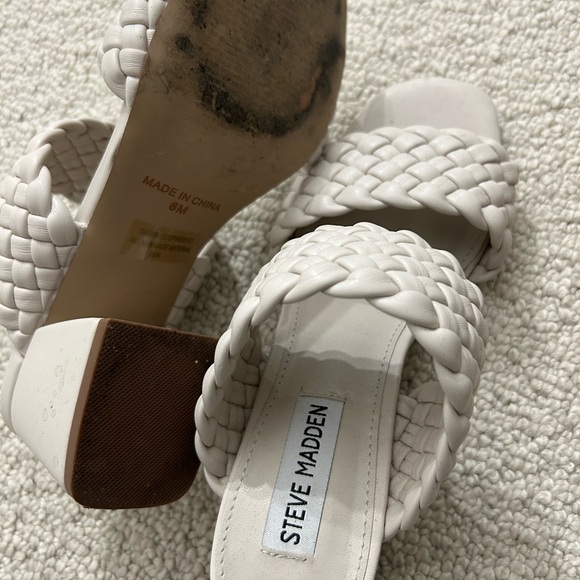 Heels - Picture 3 of 4